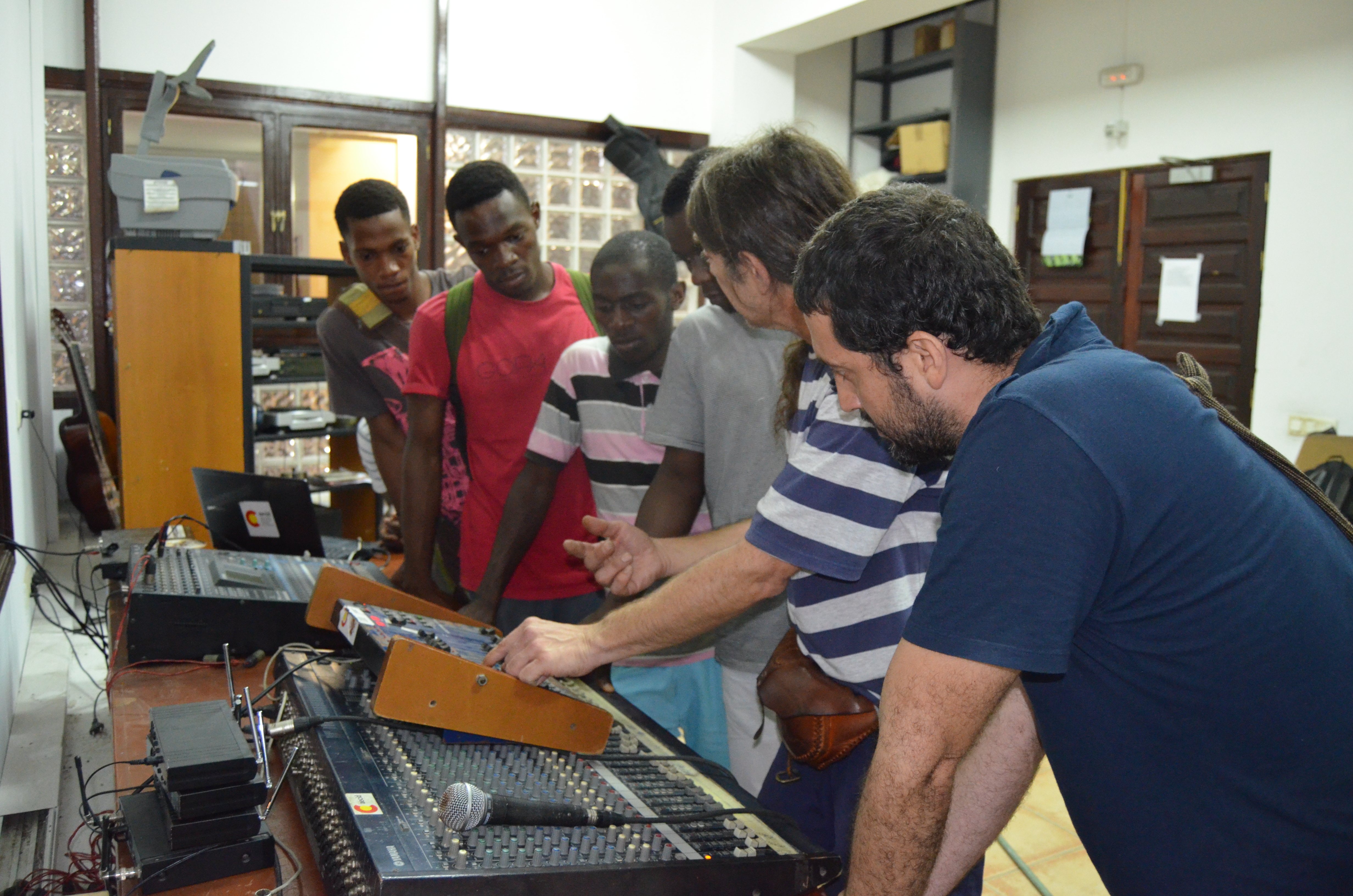 Taller de luz y sonido