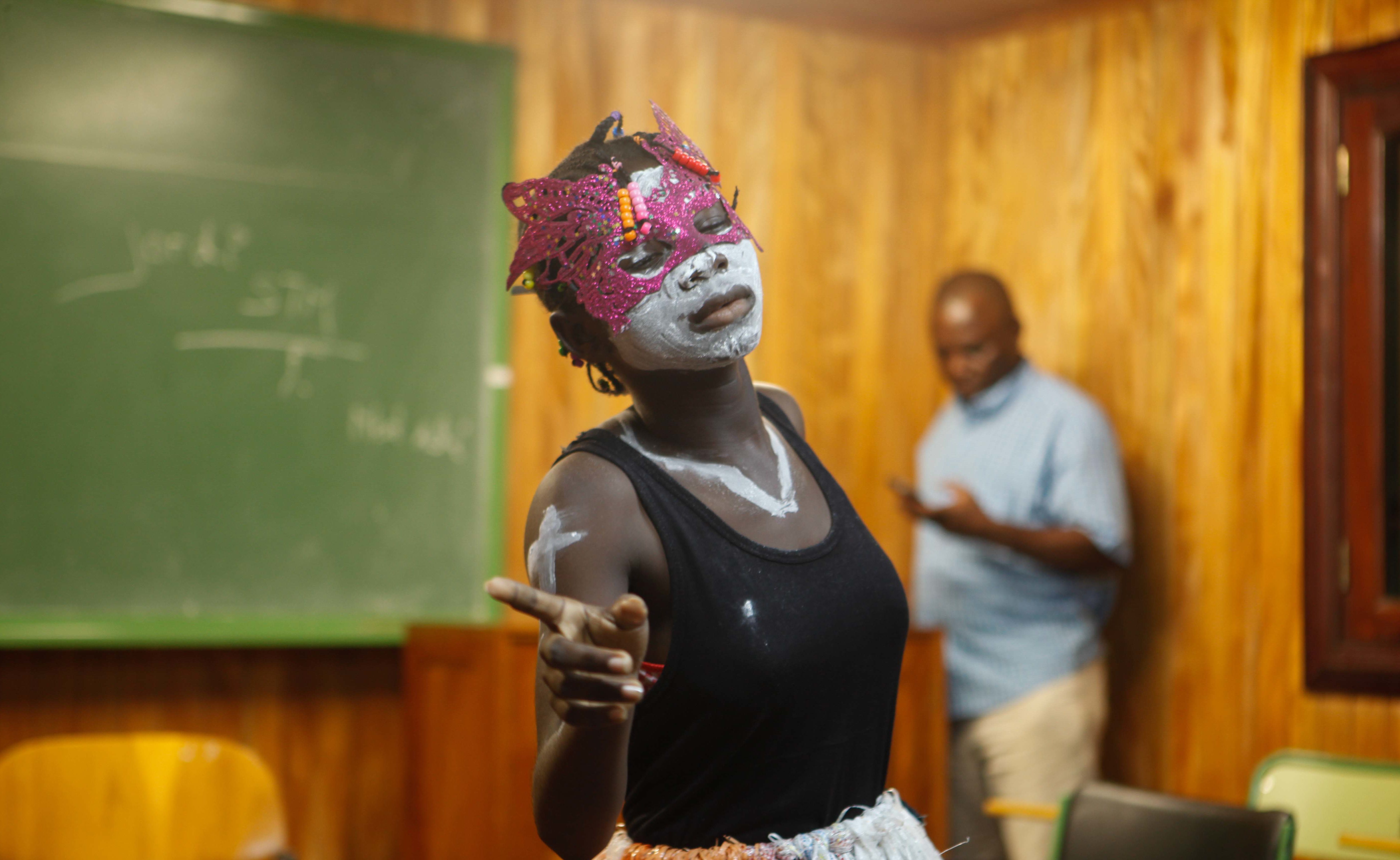 El microteatro llega a Guinea Ecuatorial