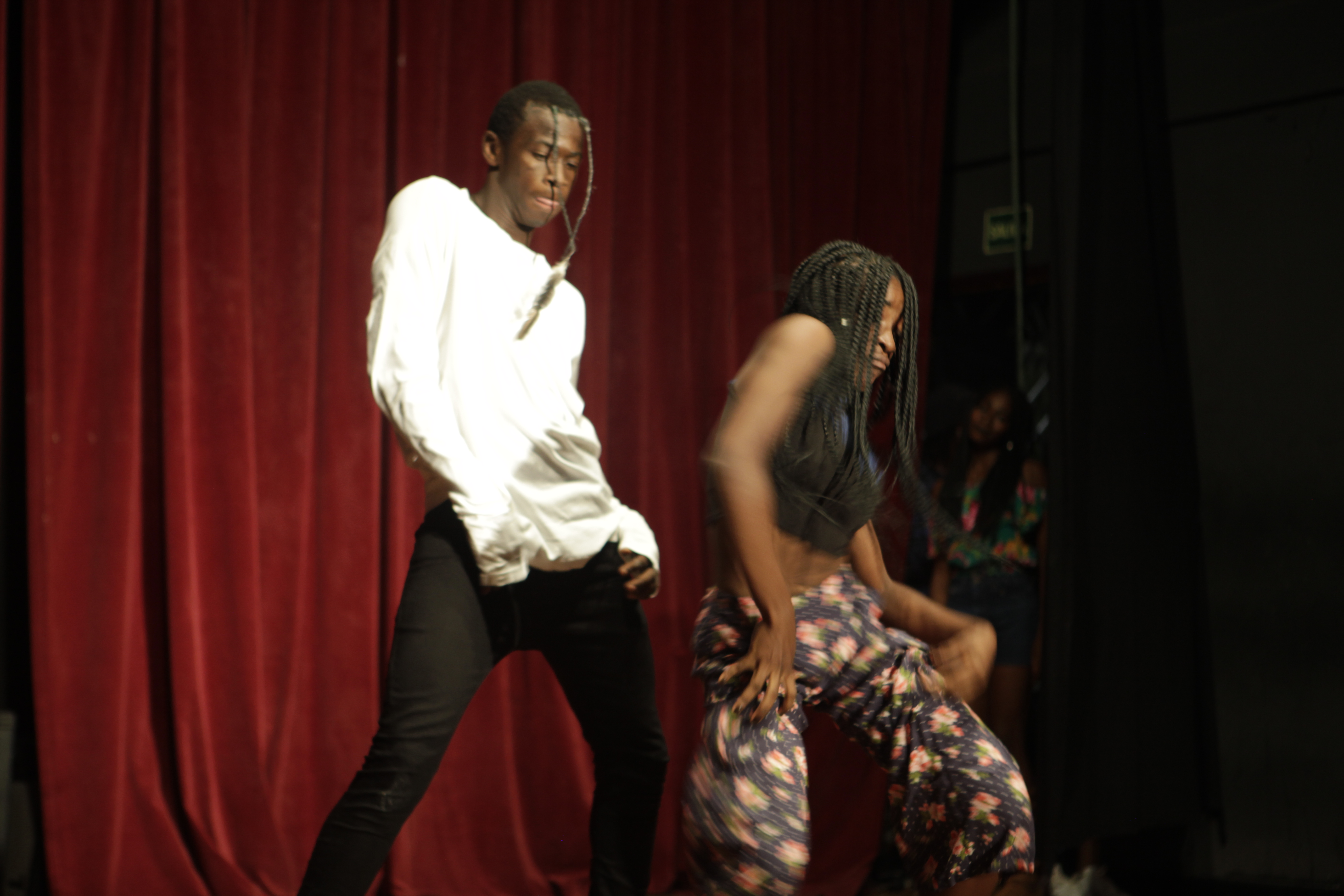 Baile con Ening Africa