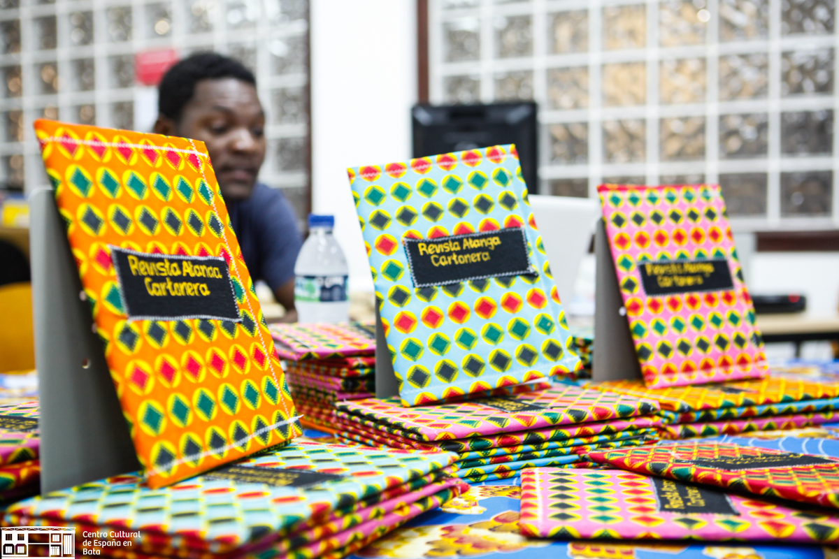 Presentacin de la Revista Atanga VIII y Guinea Escribe